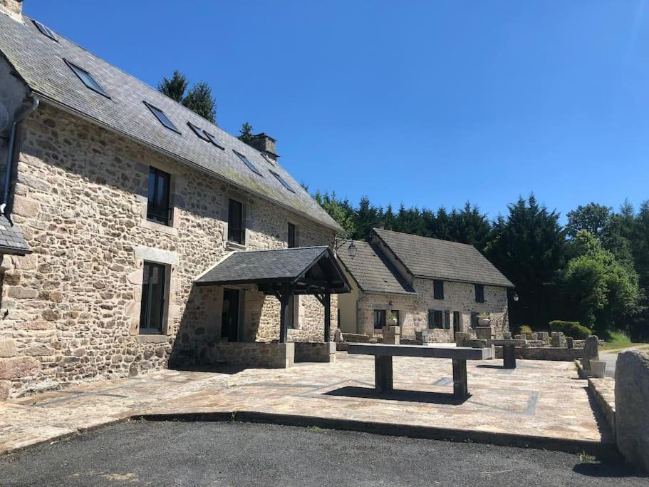 Villa Domaine Des Annouillards à Sornac Extérieur photo