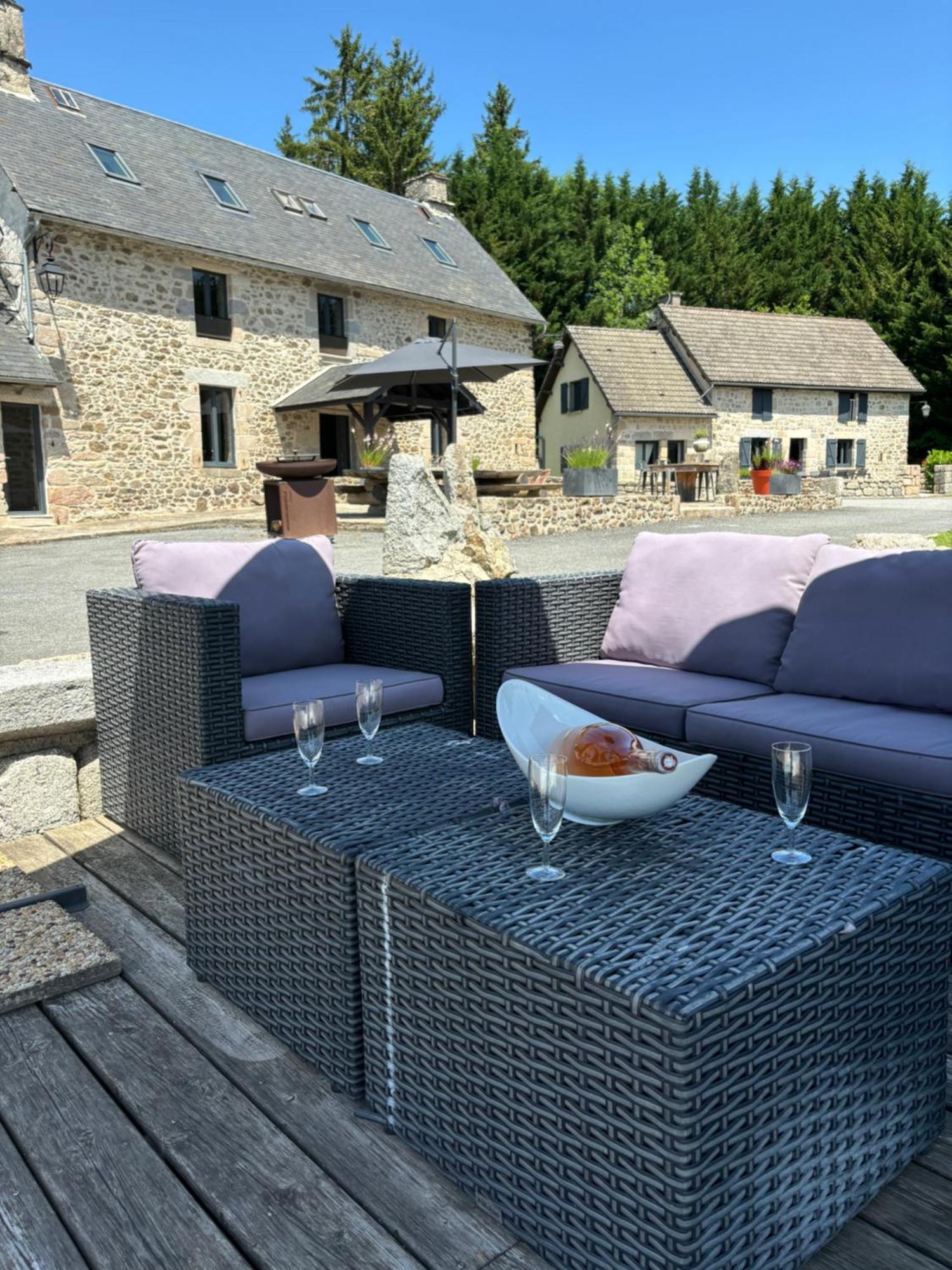 Villa Domaine Des Annouillards à Sornac Extérieur photo