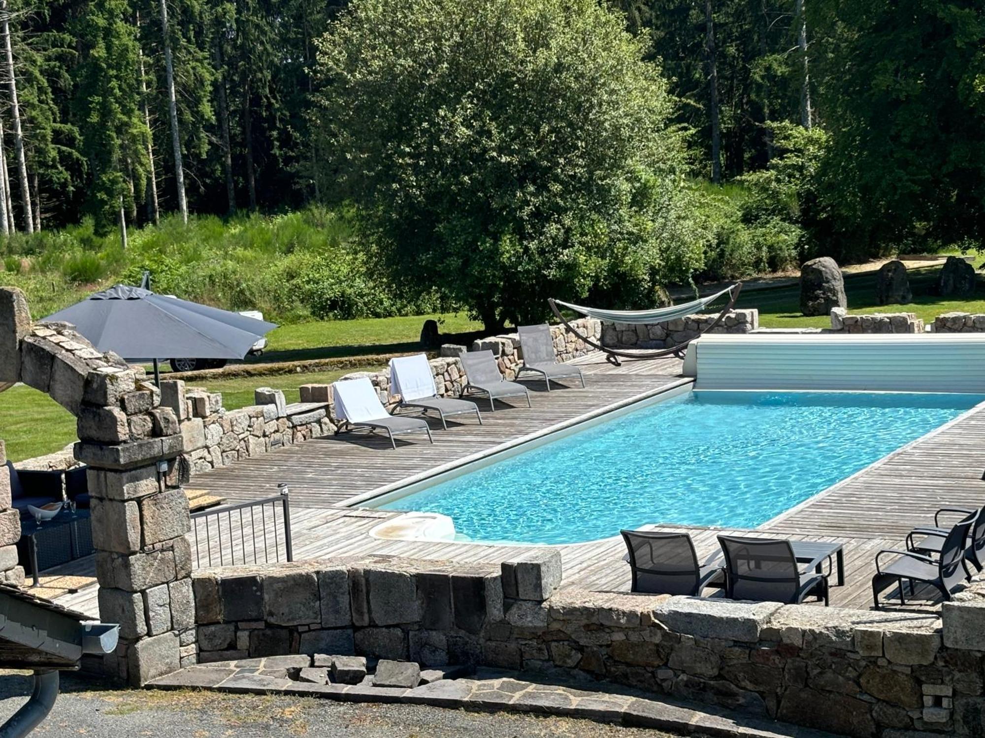 Villa Domaine Des Annouillards à Sornac Extérieur photo